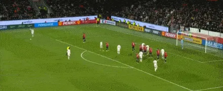 乐鱼网页版-丹麦前场任意球开出，安诺生破门扳平比分，捷克1-1丹麦